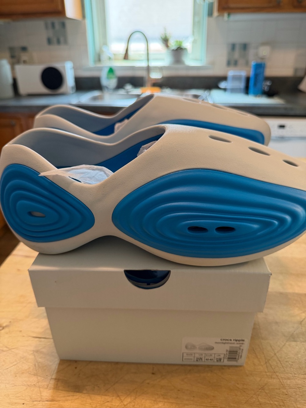 Crocs Ripple Clog White Blue - Picture 3 of 7
